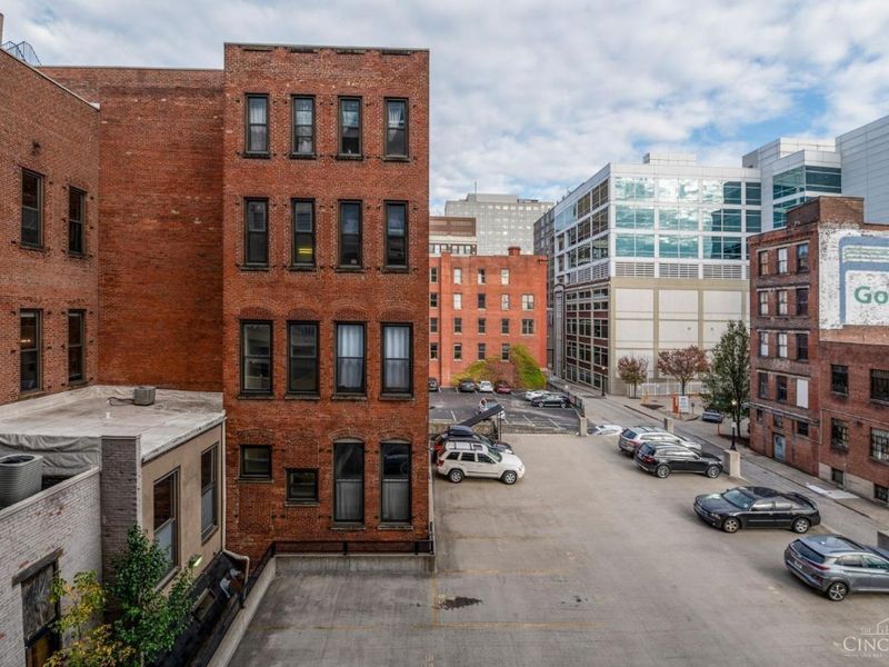 353 W Fourth Street, Unit 310, Cincinnati, OH 45202 Photo 12