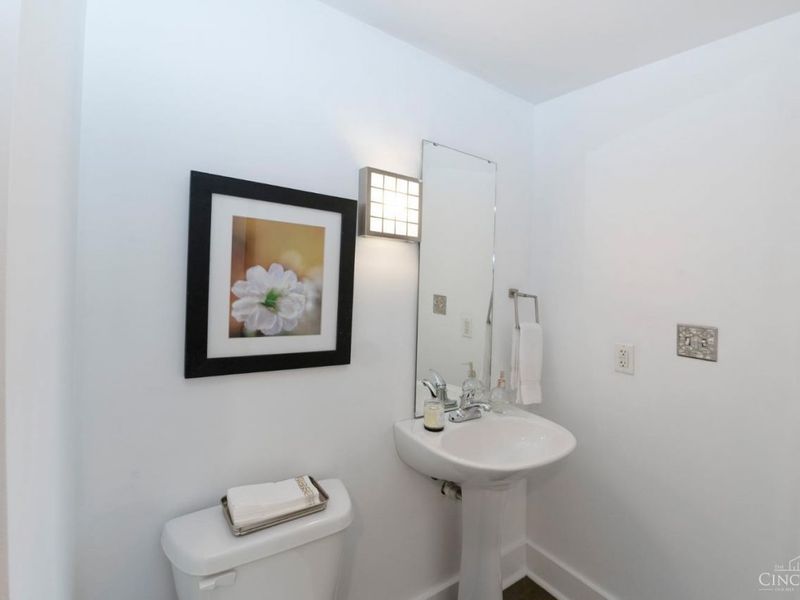 353 W Fourth Street, Unit 310, Cincinnati, OH 45202 Photo 29
