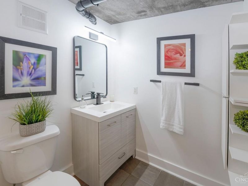 353 W Fourth Street, Unit 310, Cincinnati, OH 45202 Photo 34