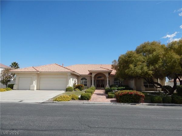 1320 CRYSTAL VALLEY Drive, Las Vegas, NV 89117