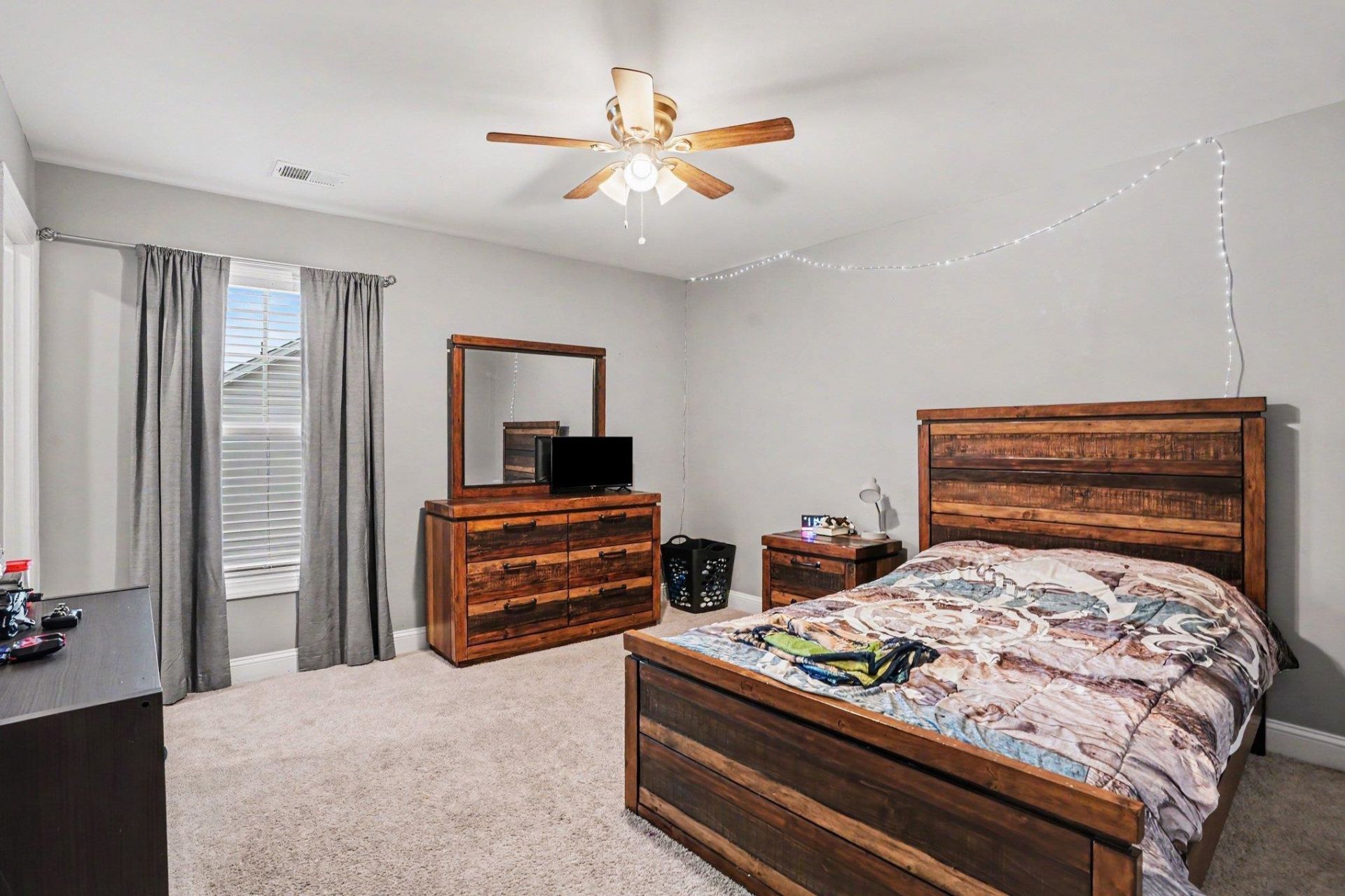 1012 Desert Wheatgrass Dr. Photo 24