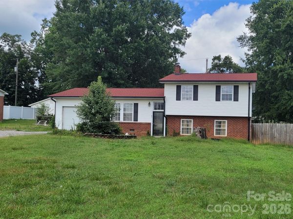 1009 E Church Street , Cherryville, NC 28021