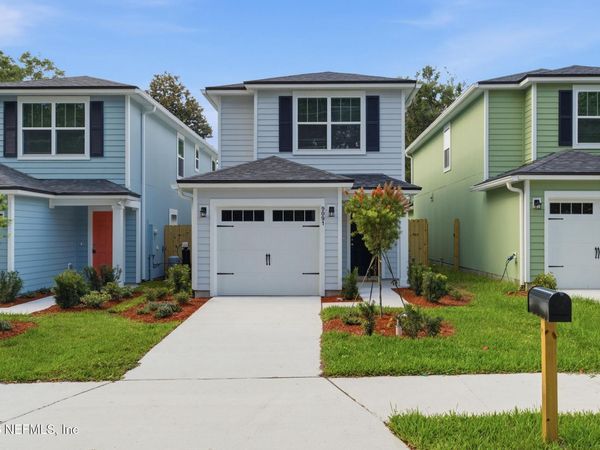 9091 INDIA Avenue, Jacksonville, FL 32211