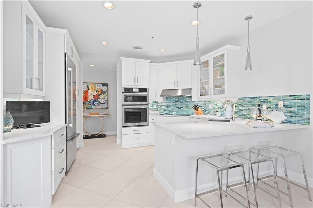 142 Colonade Cir , Unit 701, Naples, FL 34103 Photo