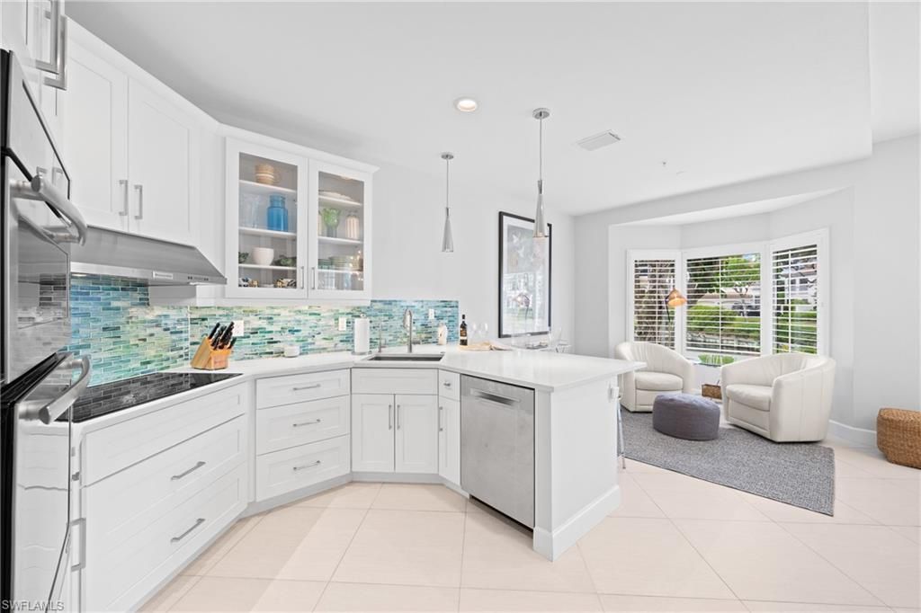 142 Colonade Cir , Unit 701, Naples, FL 34103 Photo