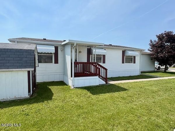 27484 Oregon Road , Perrysburg, OH 43551