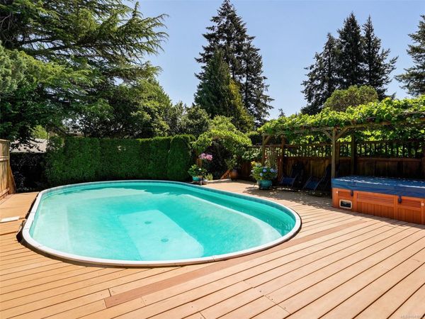 104 Leila Pl , Colwood, BC V9B 2J3