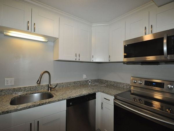 1186 Worcester Road, Unit 620, Framingham, MA 01702