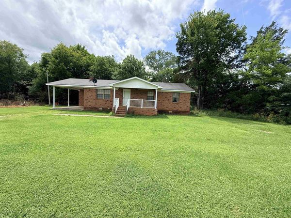 17543 County Hwy 81, Russellville, AL 35654