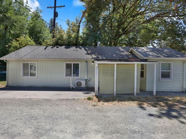 8278 Rogue River Highway, Grants Pass, OR 97527