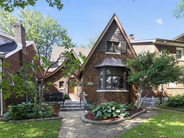 4144 Holly Hills Boulevard, St Louis, MO 63116