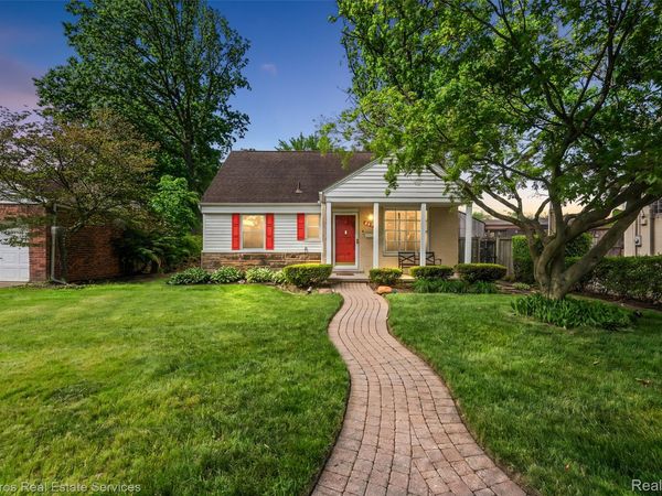 2371 Allard Avenue, Grosse Pointe Woods, Mi 48236