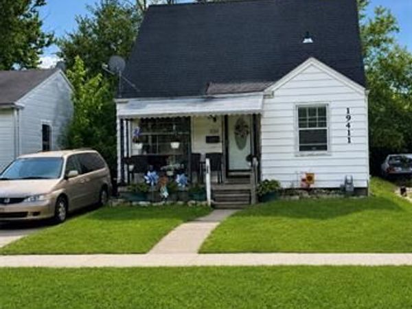 19411 Harlow Street, Detroit, MI 48235