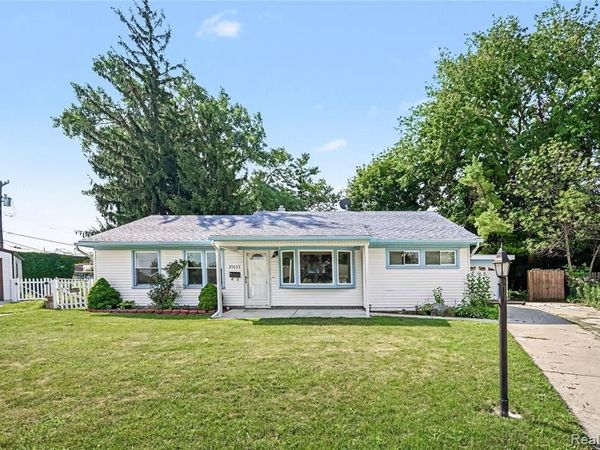 29655 Winter Court, Garden City, MI 48135