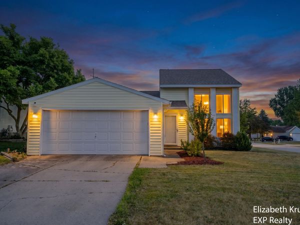 2630 Rum Creek Drive SE, Grand Rapids, MI 49508
