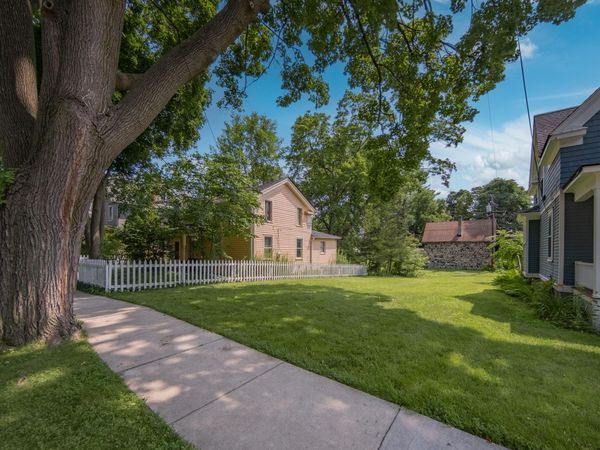 517 2nd Street, Ann Arbor, MI 48103
