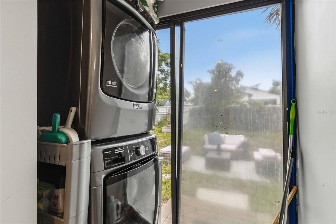 2442 Novus Street, Sarasota, FL 34237 Photo