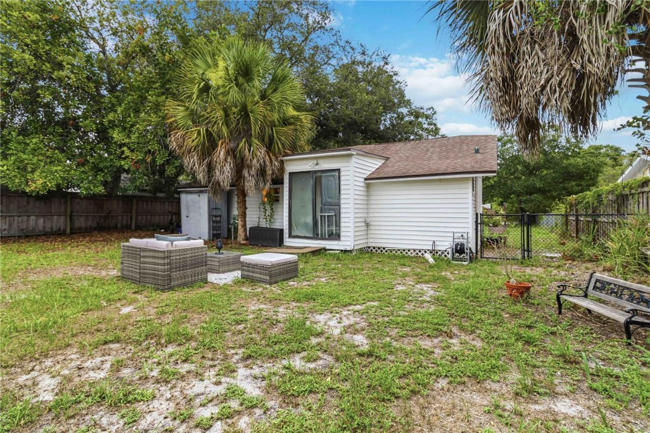 2442 Novus Street, Sarasota, FL 34237 Photo