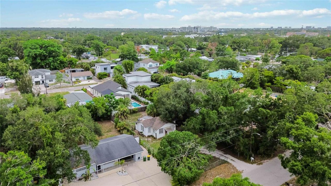 2442 Novus Street, Sarasota, FL 34237 Photo
