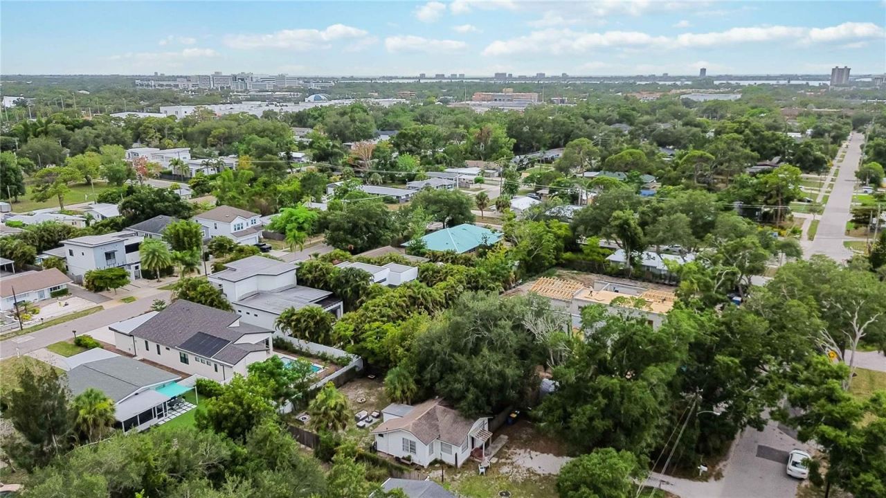 2442 Novus Street, Sarasota, FL 34237 Photo