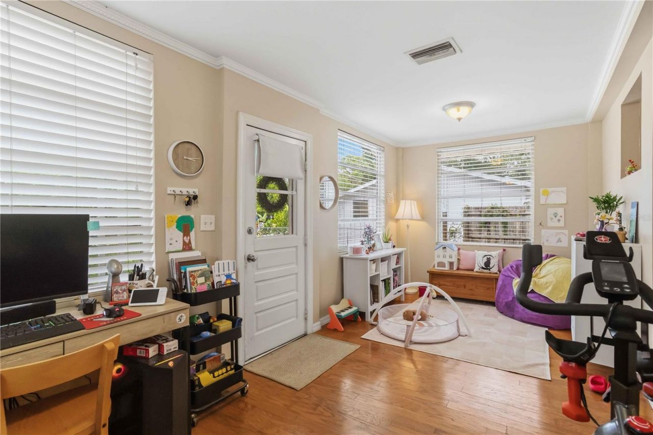 2442 Novus Street, Sarasota, FL 34237 Photo