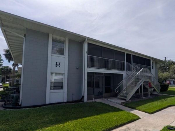 700 E AIRPORT BOULEVARD , Unit H5, SANFORD, FL 32773