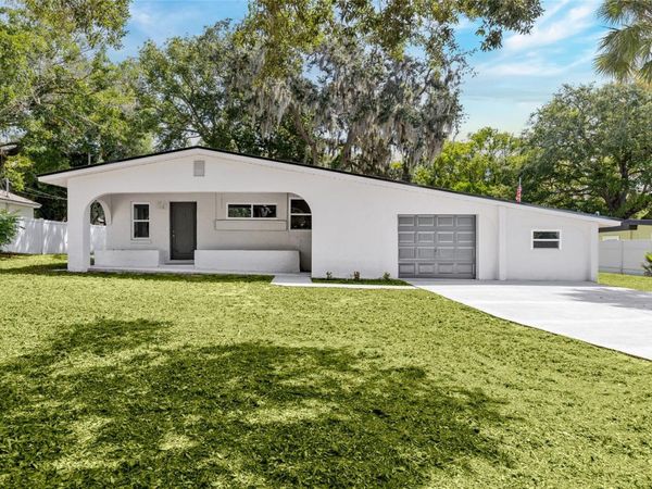 1375 LAKE DRIVE , CASSELBERRY, FL 32707