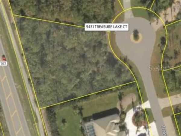 9431 TREASURE LAKE COURT , ST JAMES CITY, FL 33956
