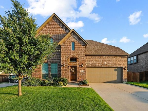 223 Thompson Drive , Van Alstyne, TX 75495