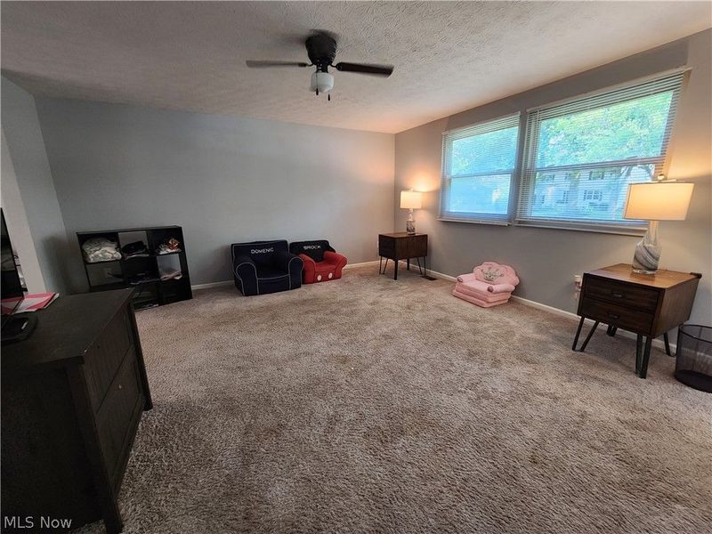 4566 Chatwood Drive, Stow, OH 44224 Photo 3