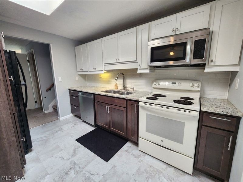 4566 Chatwood Drive, Stow, OH 44224 Photo 5