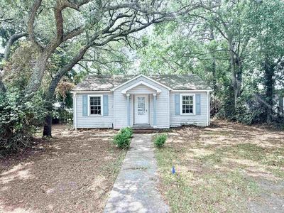 515 30th Ave. N , Myrtle Beach, SC 29577