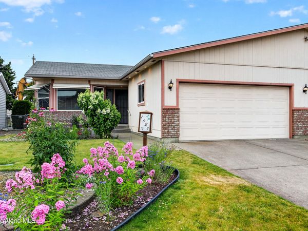 1537 W Woodlawn DR, Unit #1, Hayden, ID 83835