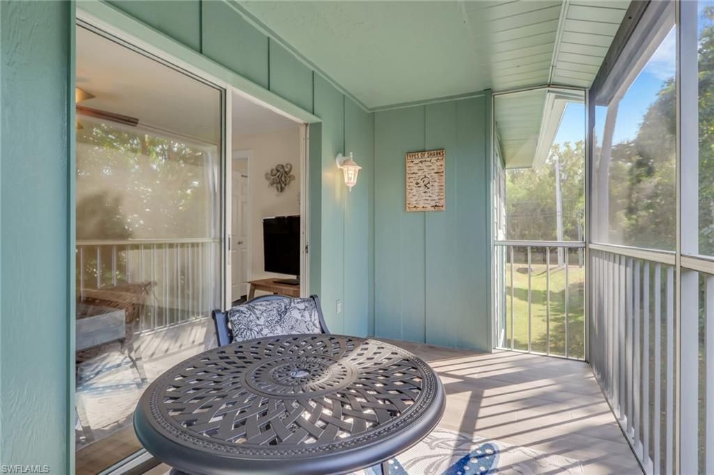 134 Cypress Way E, Unit 305, Naples, FL 34110 Photo
