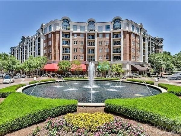4620 Piedmont Row Drive W, Unit 402, Charlotte, NC 28210