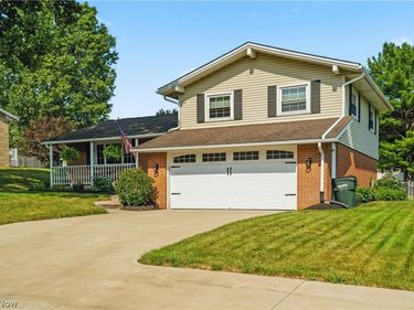 1648 Plymouth Knoll Avenue NW, Massillon, OH 44646