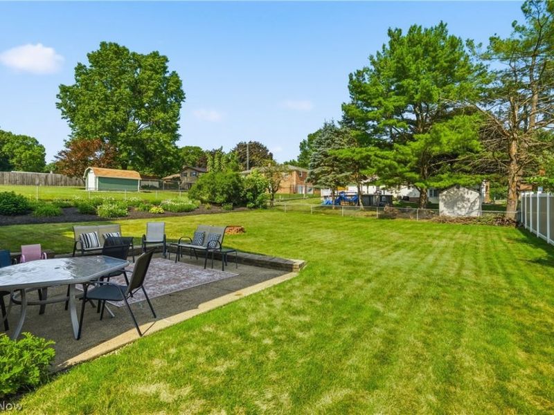 1648 Plymouth Knoll Avenue NW, Massillon, OH 44646 Photo 21