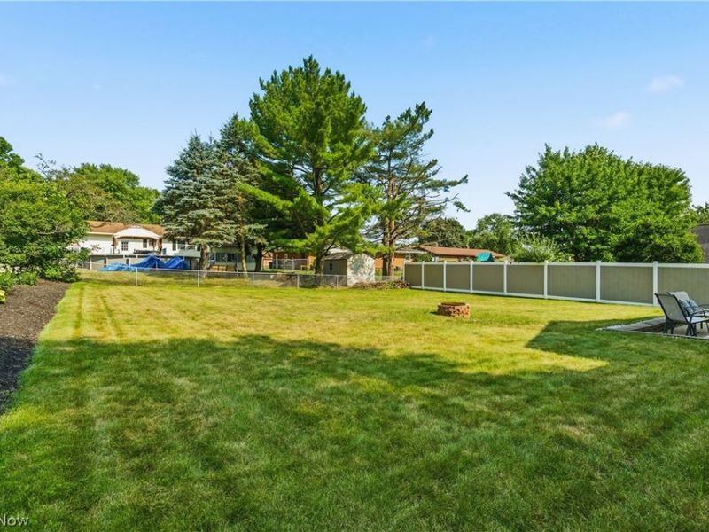 1648 Plymouth Knoll Avenue NW, Massillon, OH 44646 Photo 25