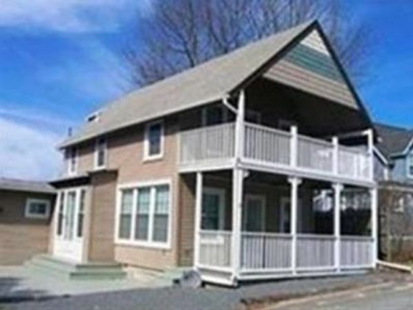 8 Myrtle St, Unit 1, Wareham, MA 02558