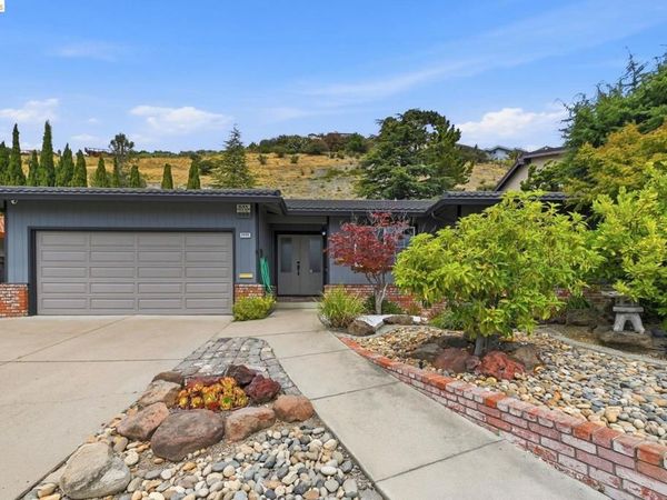 2090 Hillside Dr , San Leandro, CA 94577