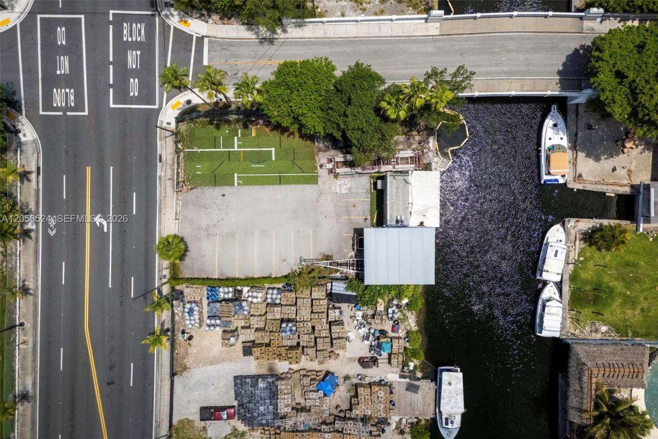 700 NW 7th Ave , Miami, FL 33136 Photo