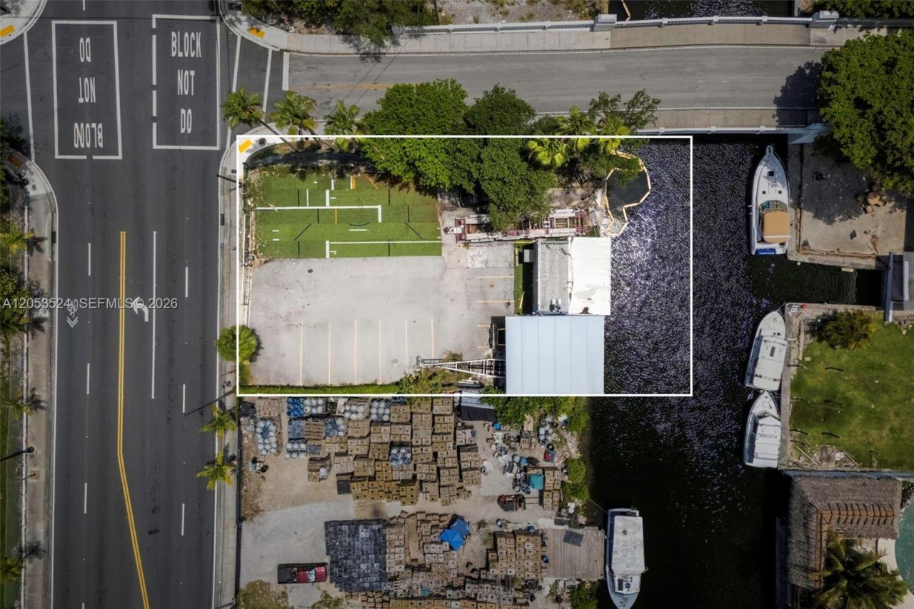 700 NW 7th Ave , Miami, FL 33136 Photo