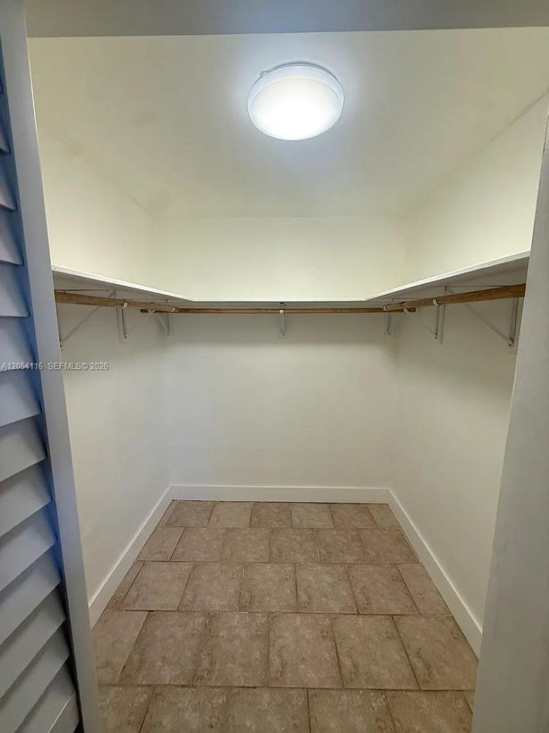 8881 Fontainebleau Blvd , Unit 107, Miami, FL 33172 Photo