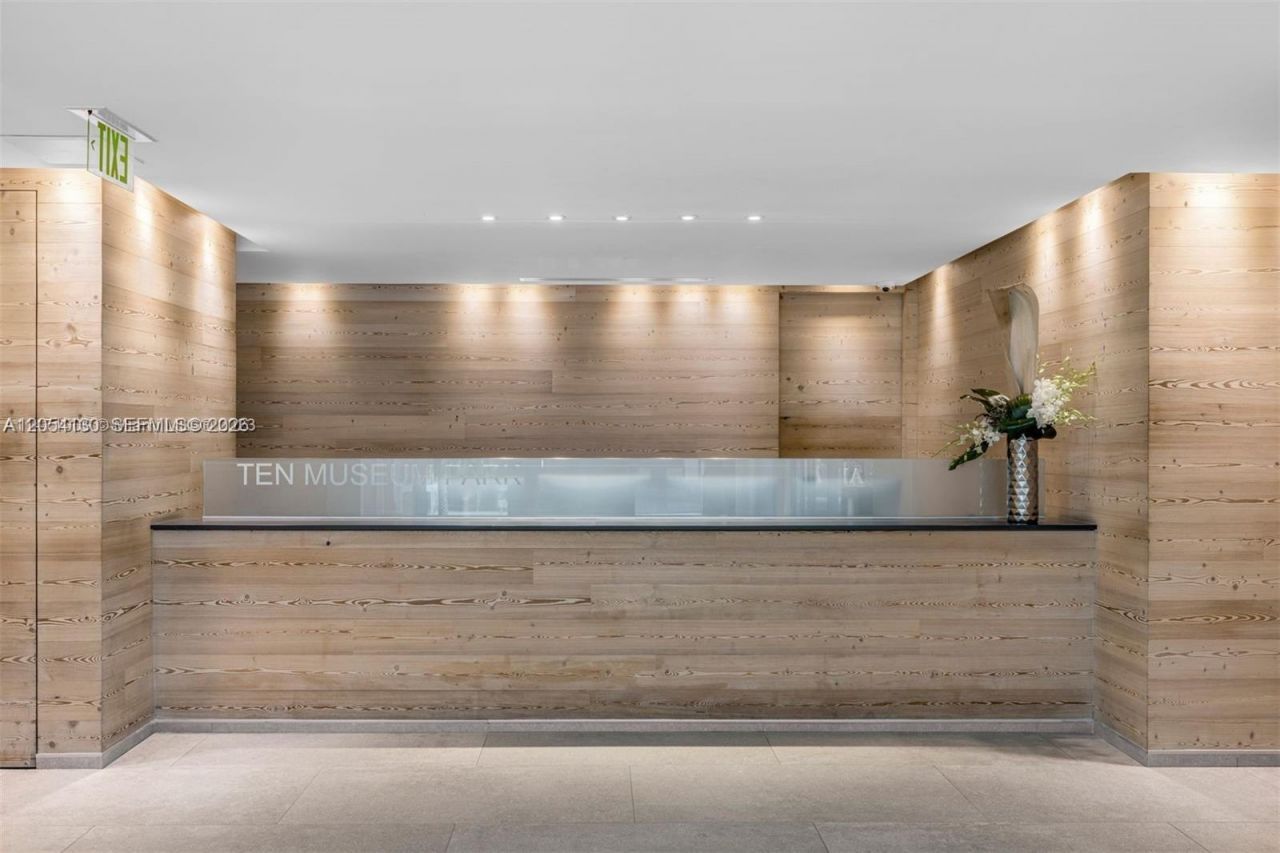 1040 Biscayne Blvd , Unit 3802, Miami, FL 33132 Photo