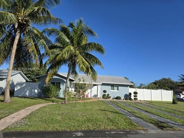 903 NW 6th Ave, Boynton Beach, FL 33426 Photo