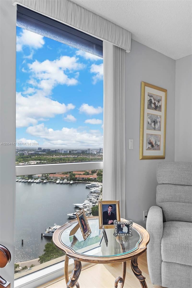 21205 Yacht Club Dr , Unit 2403, Aventura, FL 33180 Photo
