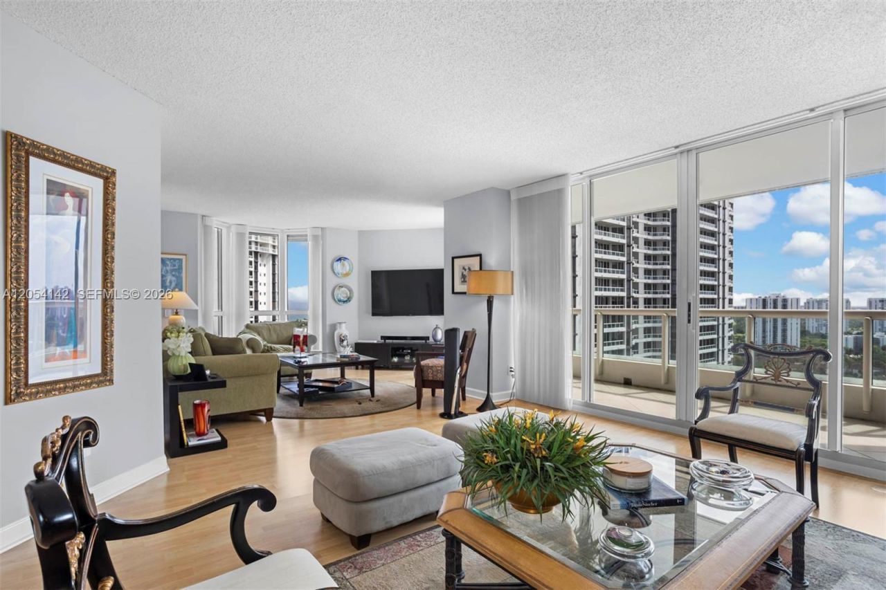 21205 Yacht Club Dr , Unit 2403, Aventura, FL 33180 Photo