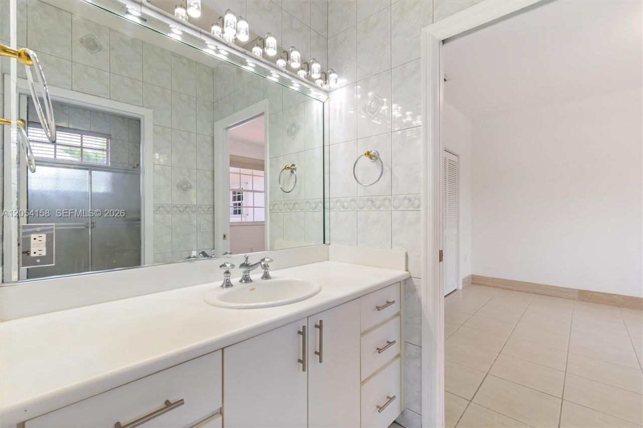 145 W Sunrise Ave , Coral Gables, FL 33133 Photo