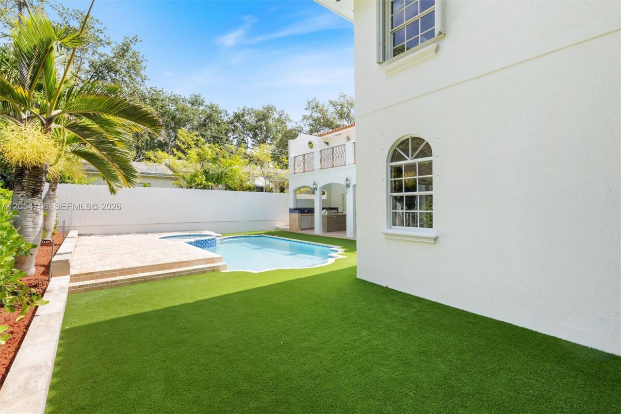 145 W Sunrise Ave , Coral Gables, FL 33133 Photo