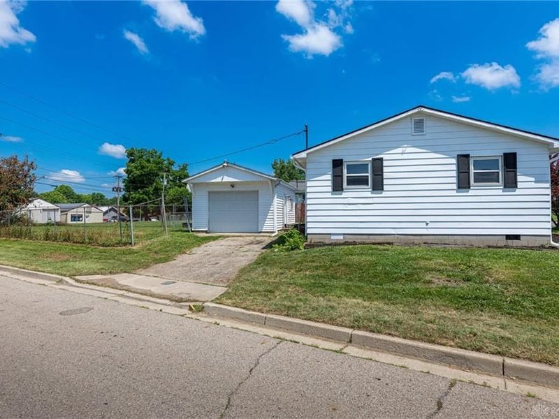 653 S Douglas Avenue, Springfield, OH 45505 Photo 16